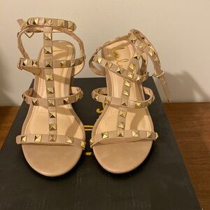 Lulu’s Phedra Natural Studded Ankle Strap Heels (Size 5.5)